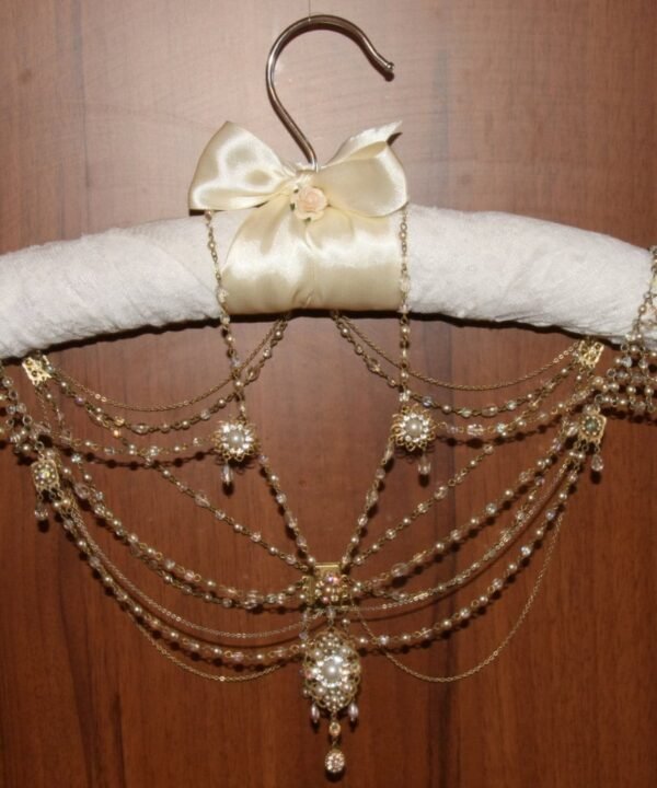 שרשרת כתף בעבודת יד עם ריינסטון פנינים: תכשיטי כלה גטסבי משנות ה-20